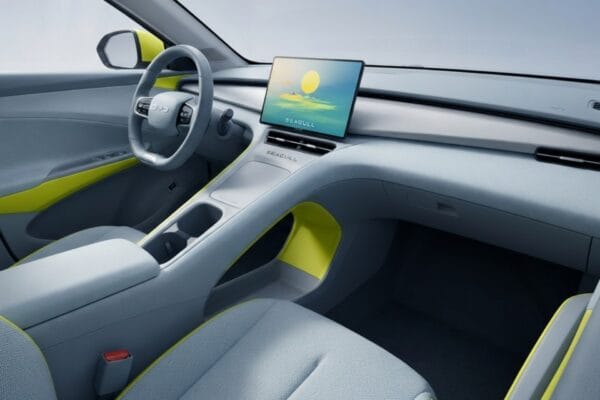 Nova mudança polêmica confirmada na cabine do BYD Dolphin Mini