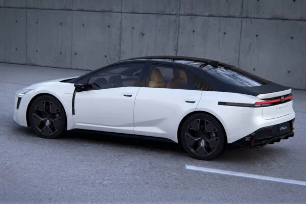 Novo Toyota Corolla será revelado em outubro com design inovador e opções híbridas e elétricas, à venda a partir de 2027