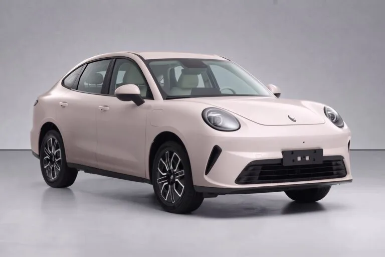 GWM Ora 5: De hatch para família com SUV e sedã a caminho do Brasil