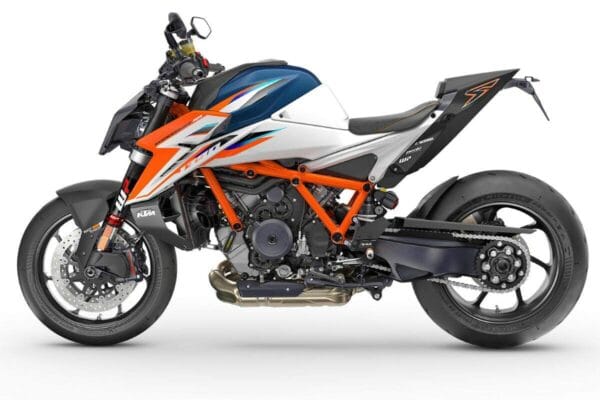 imagem lateral da KTM 1390 Super Duke RR 2026
