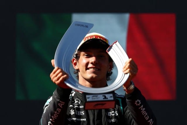 Antonelli vence GP da Espanha morno em dia de azar para Norris