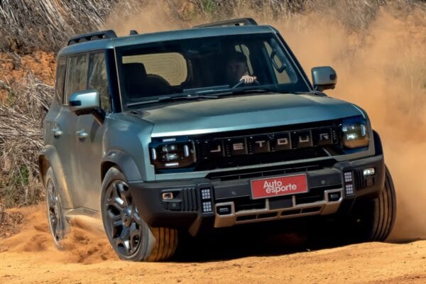 Teste: Jetour T2 4x4 aposta na 'alma' de Land Rover contra Audi e BMW