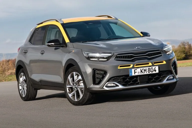 5 carros híbridos leves usados a partir de R$ 88 mil