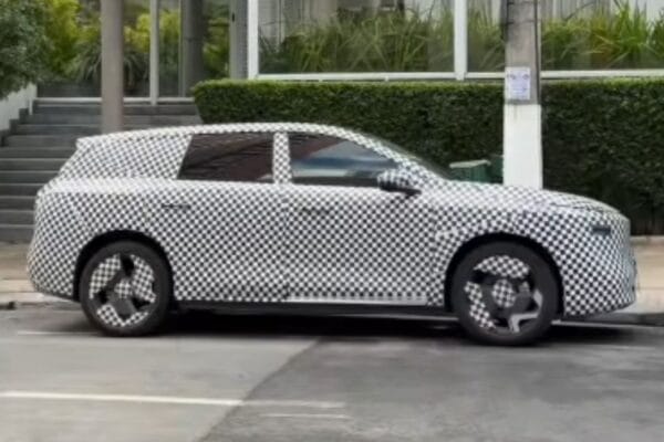 Flagra: Nissan NX8 é SUV grande que faz 22 km/l e recarrega em 12 minutos