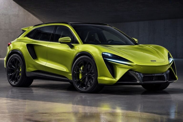 McLaren lança primeiro SUV desafiando Ferrari Purosangue e Lamborghini Urus