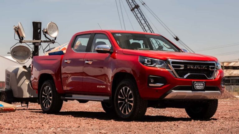 Irmã da Fiat Titano registra crescimento de 222% no México enquanto enfrenta dificuldades no Brasil