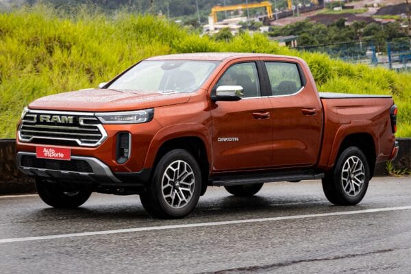 Fiat Titano e Ram Dakota enfrentam redução na produção devido a vendas fracas