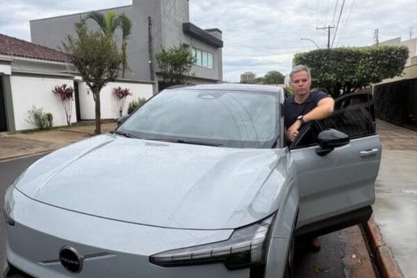 Volvo EX30: Dificuldades no Recall da Bateria Identificadas pelos Donos