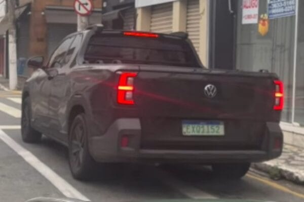 Flagra: Volkswagen Tukan cabine simples aparece em versão mais equipada