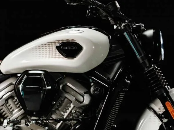 Benda Dark Flag 950: Cruiser V4 será revelada na EICMA 2026 com motor de 948 cc e design exclusivo