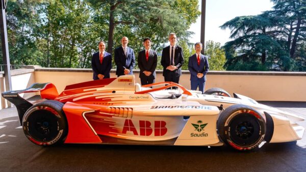 Bridgestone se torna fornecedora exclusiva de pneus na Fórmula E para desenvolver tecnologia para veículos elétricos a partir da temporada 2026/2027