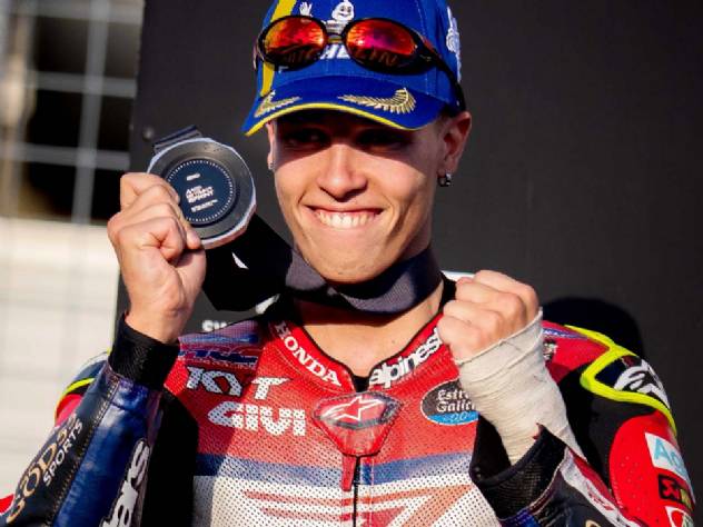 Diogo Moreira conquista primeiro pódio na MotoGP ao terminar em segundo no GP do Japão