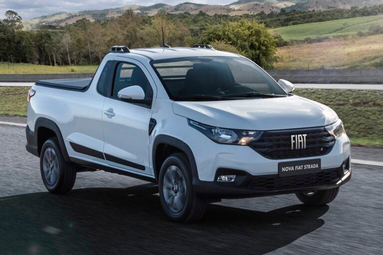 Fiat Strada lidera vendas com 16.002 unidades em setembro de 2026, enquanto BYD Dolphin Mini se destaca como primeiro elétrico entre os três mais vendidos.