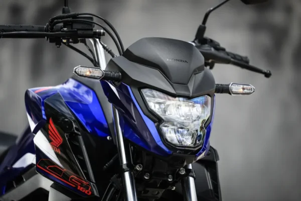 Honda CG 160 2027 é lançada com tomada USB-C e novos recursos de segurança no Brasil