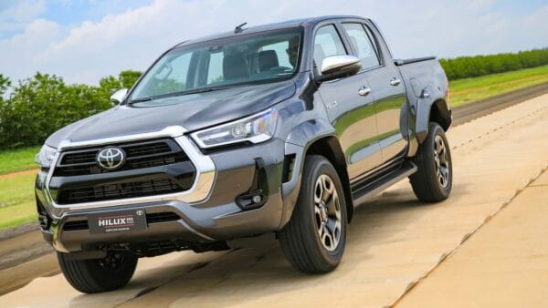 Toyota Hilux lidera vendas na Argentina em setembro, mesmo com queda de 12,6% no mercado automotivo