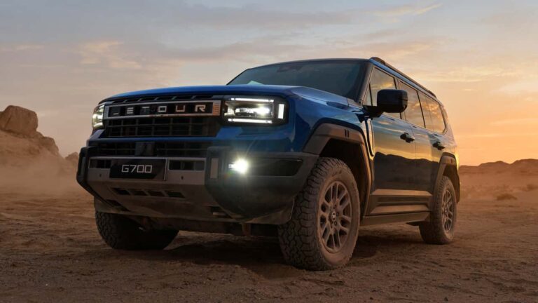 Chery planeja transformar Jetour em marca de SUVs de luxo, semelhante à Land Rover, com foco em sofisticação e desempenho off-road