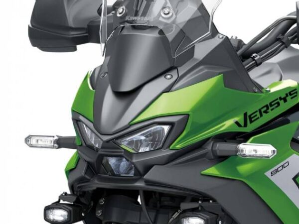 Kawasaki Versys 900 2027 é lançada com motor da Z900 e tecnologia de radar na Europa