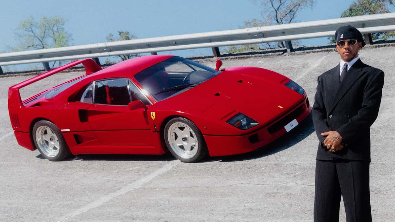Ferrari F40 de Lewis Hamilton rodou apenas 69 km em 35 anos e revela motor com número 44, coincidindo com seu número de corrida