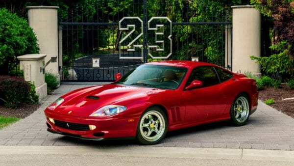 Ferrari 550 Maranello de Michael Jordan é vendida por R$ 13,9 milhões após 20 anos desaparecida