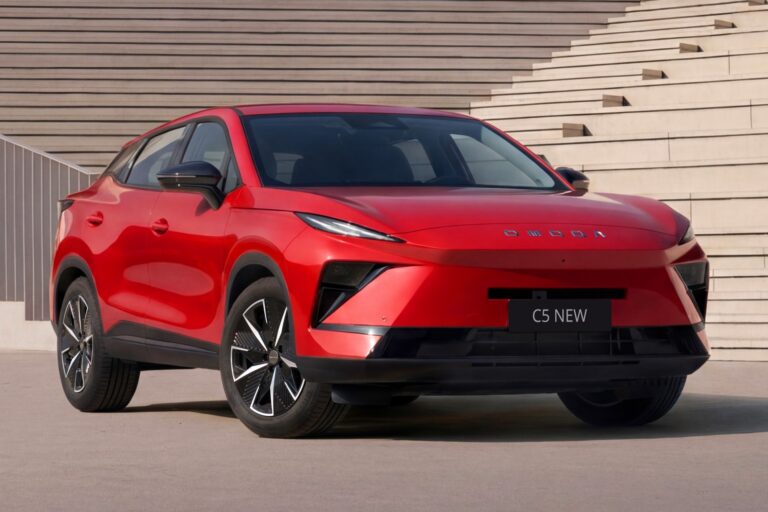 Omoda 5 Next é revelado no Salão de Paris com design renovado e interior modernizado