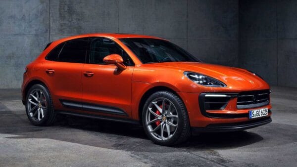 Porsche anuncia retorno do Macan a gasolina em 2028, mantendo estratégia de motorização diversificada