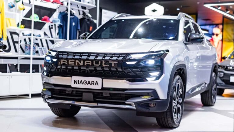 Renault Niagara faz primeira aparição pública em Curitiba antes do lançamento previsto para novembro