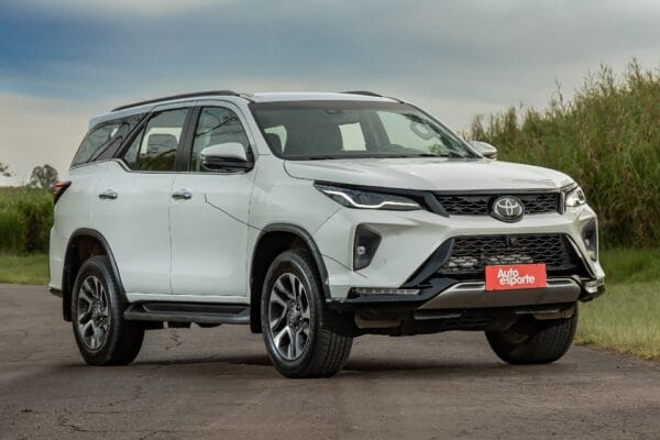 Toyota SW4 SRX Platinum: vale a pena comprar por R$ 424.590 ou esperar a nova geração em 2027?