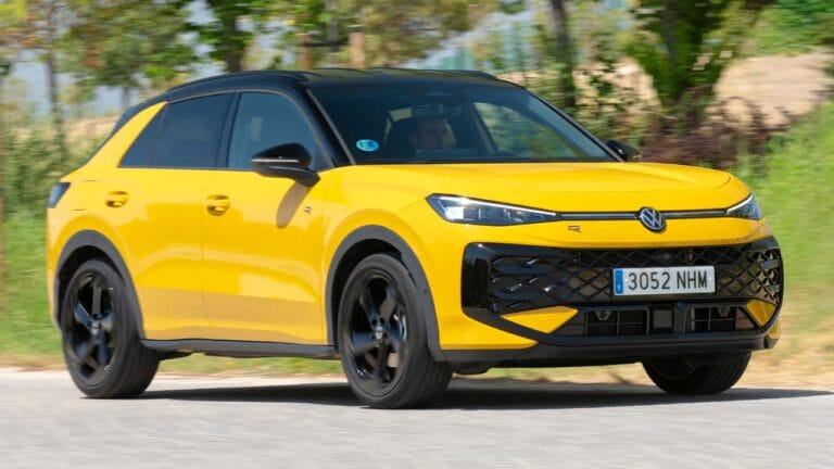 Volkswagen adia lançamento dos elétricos Golf e T-Roc para 2030 devido a problemas na nova plataforma SSP